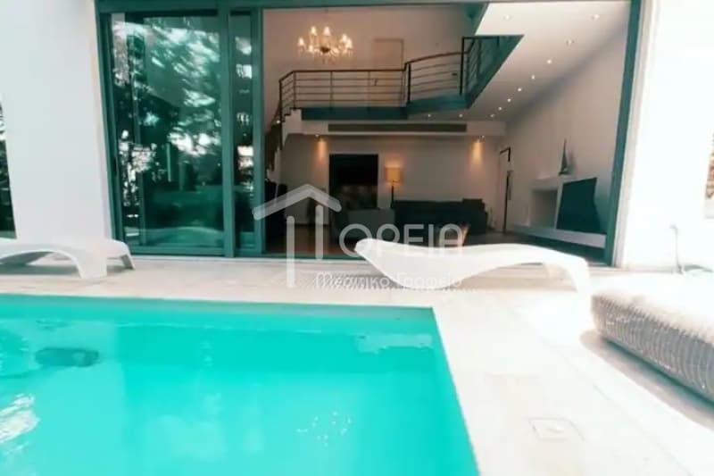 Μονοκατοικία στην Πυρνάρι, Γλυφάδα — Φωτογραφία 2 από 30