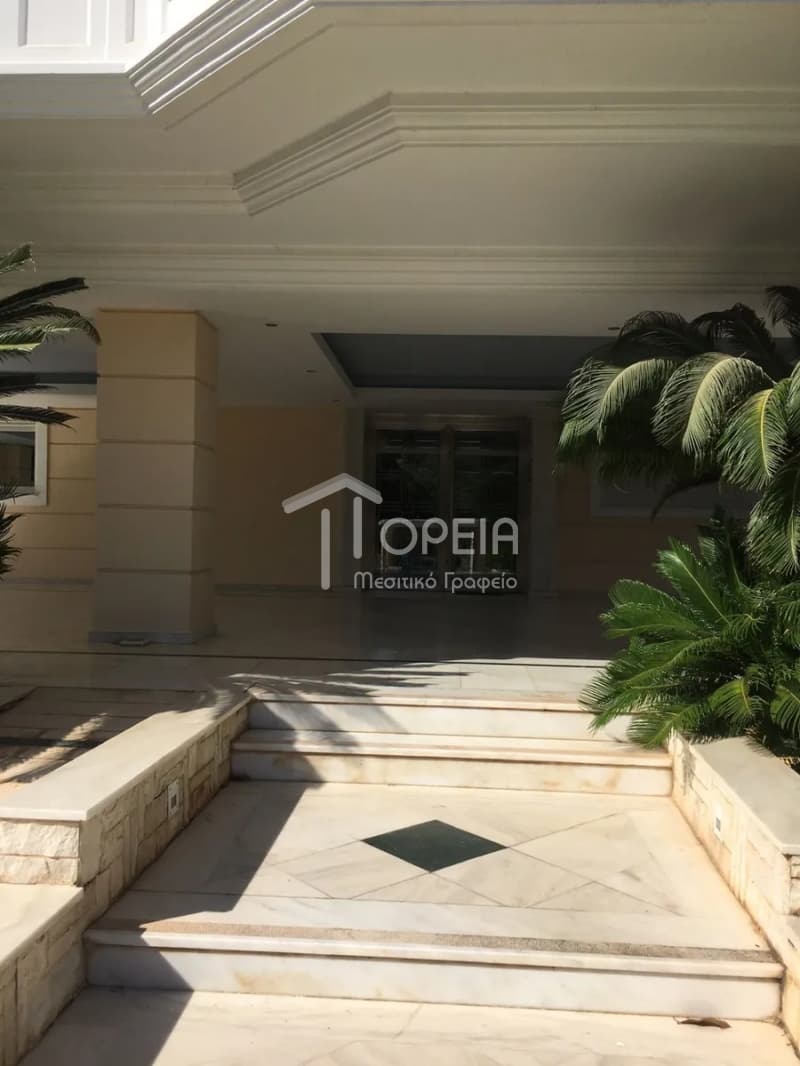 Apartment in Pigadakia, Voula — Photo 2 of 9