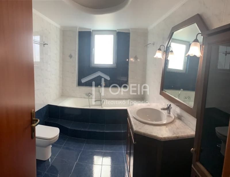 House in Panionia, Glyfada — Photo 3 of 8