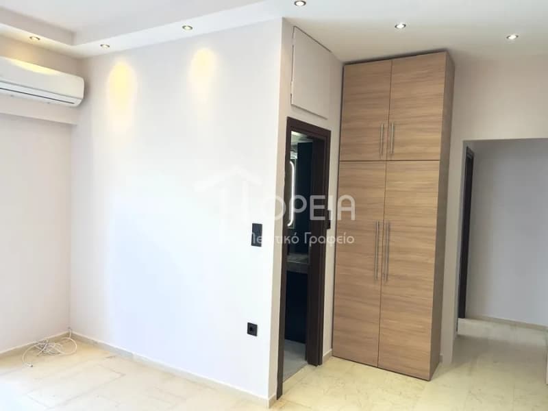 Apartment in Golf, Glyfada — Photo 3 of 14