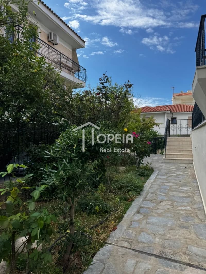 Apartment in Pirnari, Glyfada — Photo 2 of 13