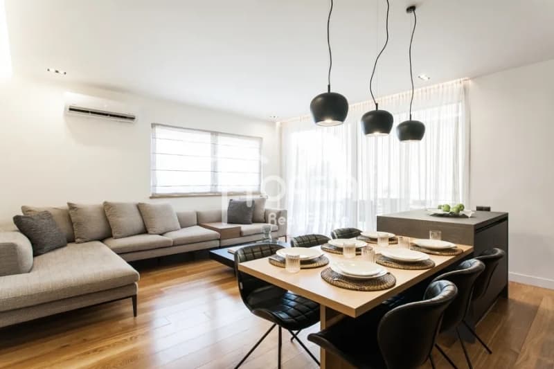 Apartment in Golf, Glyfada — Photo 1 of 8