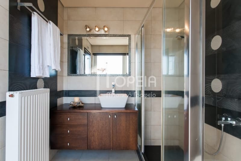 House in Lofos Kselaftaki, Kalivia Thorikou — Photo 22 of 22