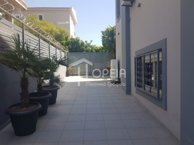 House in Lofos Kselaftaki, Kalivia Thorikou — Photo 11 of 22