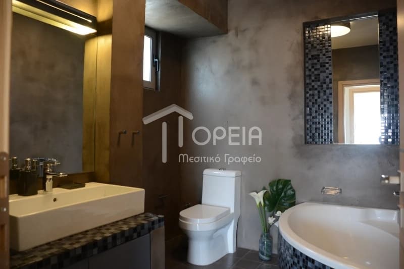 House in Agia Marina, Koropi — Photo 13 of 14