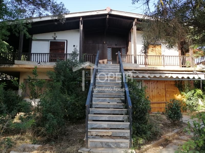 House in Galazia akti, Kalivia Thorikou — Photo 1 of 17