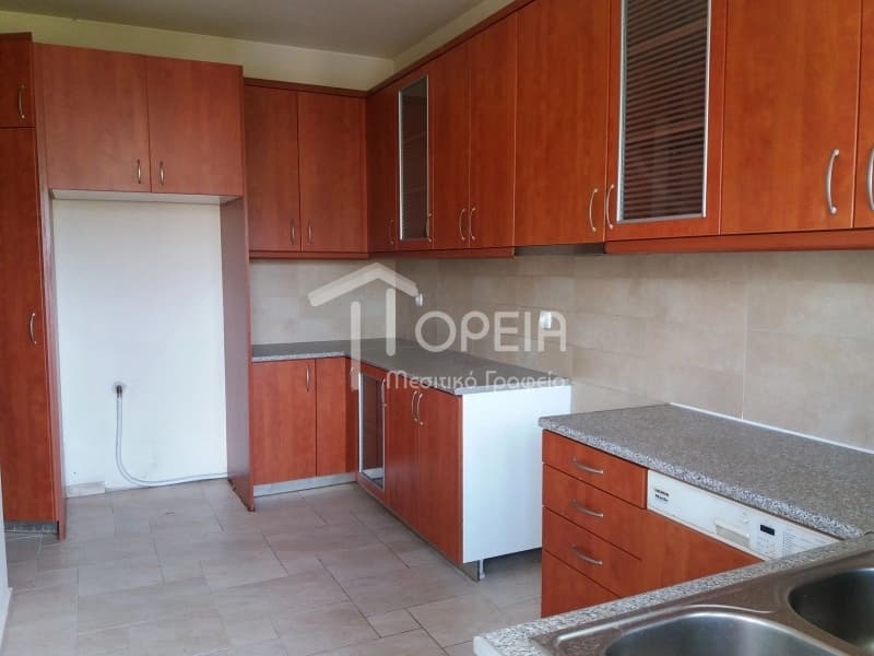 Apartment in Galazia akti, Kalivia Thorikou — Photo 2 of 17