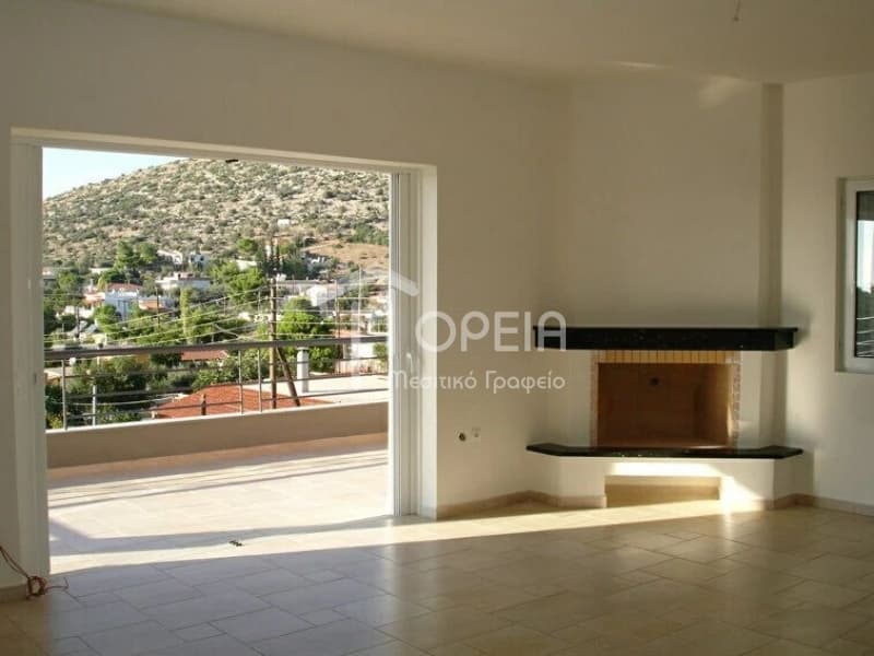 Apartment in Galazia akti, Kalivia Thorikou — Photo 1 of 17