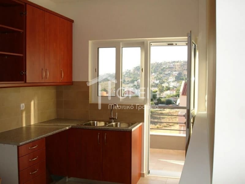 Apartment in Galazia akti, Kalivia Thorikou — Photo 4 of 17