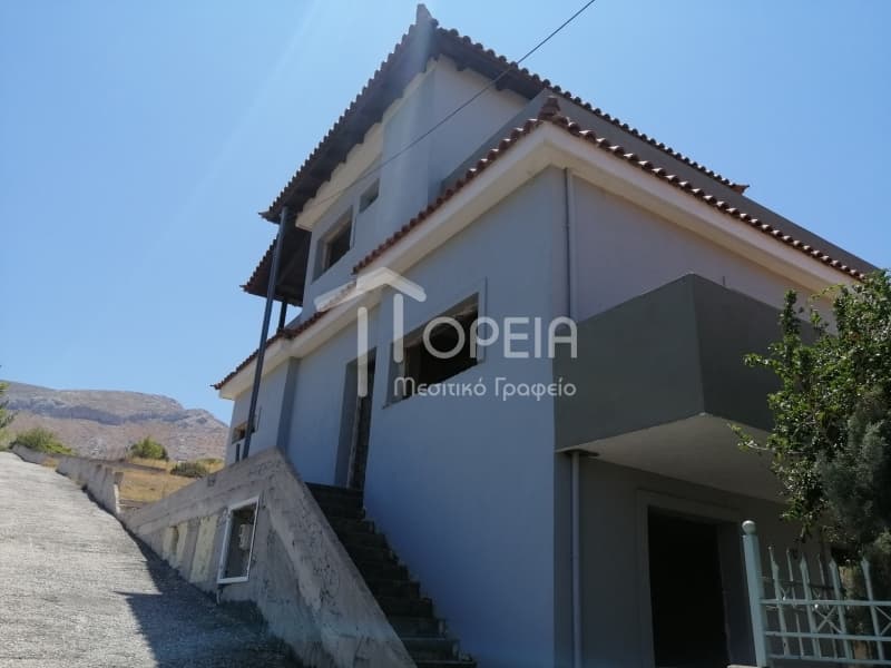House in Galazia akti, Kalivia Thorikou — Photo 3 of 22