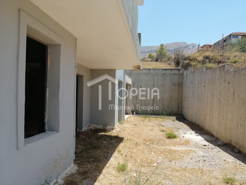 House in Galazia akti, Kalivia Thorikou — Photo 5 of 22