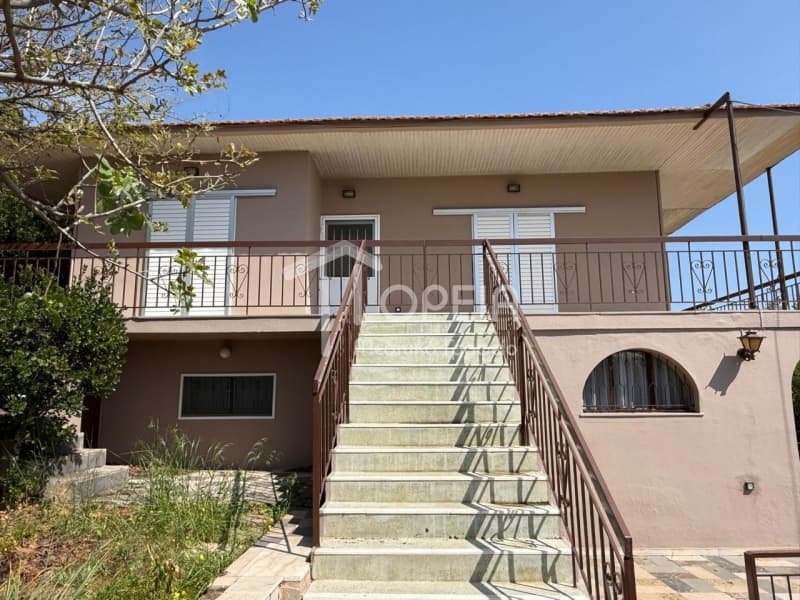 House in Kalivia, Kalivia Thorikou — Photo 1 of 18