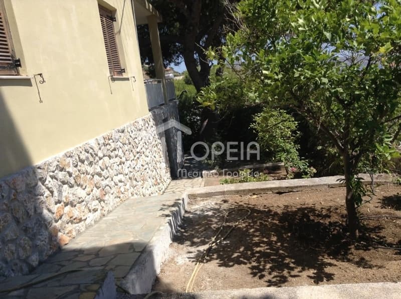 House in Kalivia, Kalivia Thorikou — Photo 9 of 11