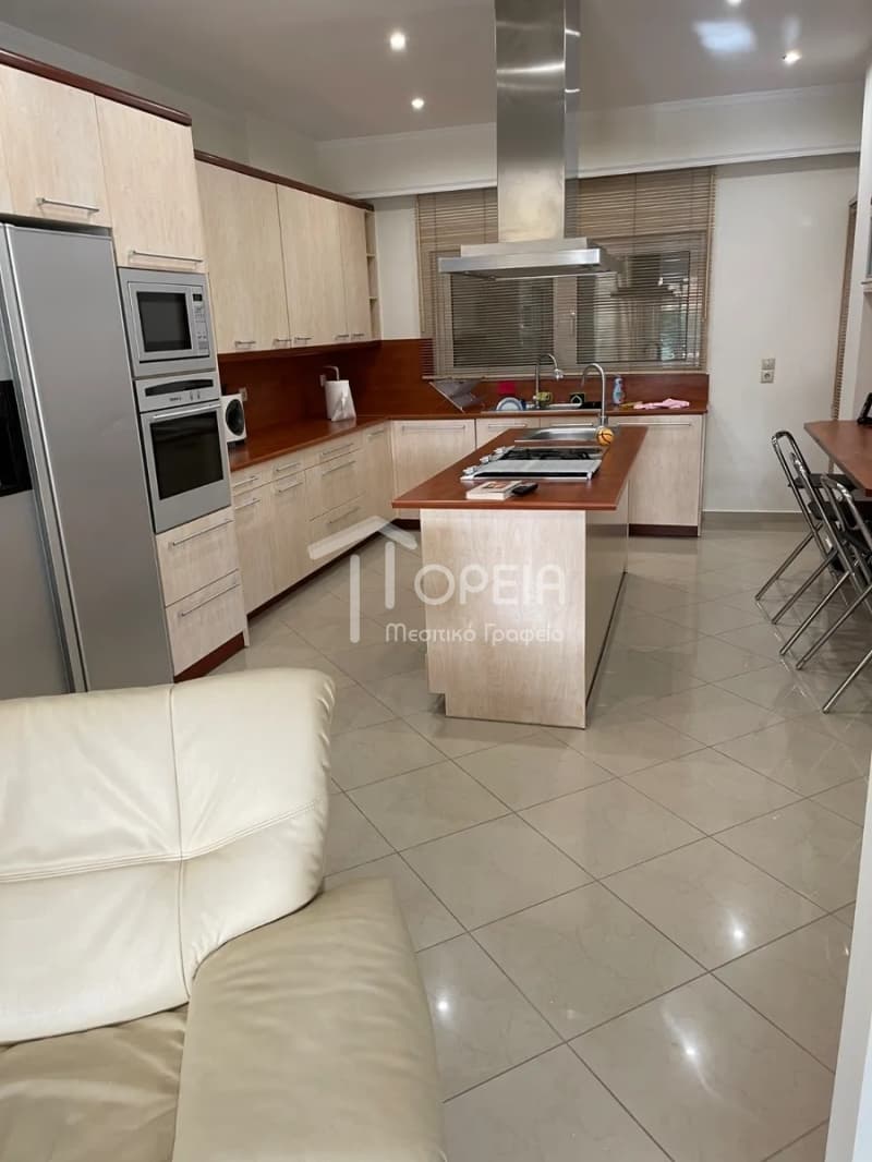 House in Lofos Kselaftaki, Kalivia Thorikou — Photo 4 of 7