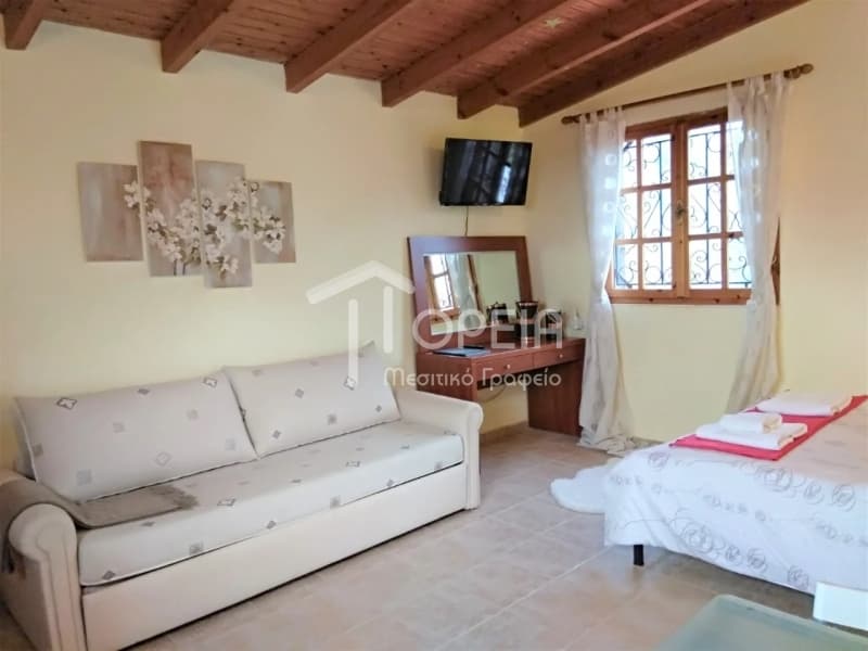 Apartment in Feriza, Anavissos — Photo 2 of 11