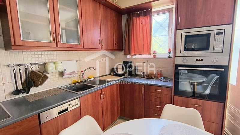 House in Kefleika, Kalivia Thorikou — Photo 2 of 17