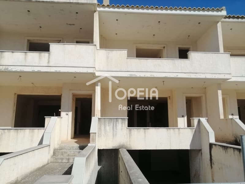 House in Kefleika, Kalivia Thorikou — Photo 12 of 17