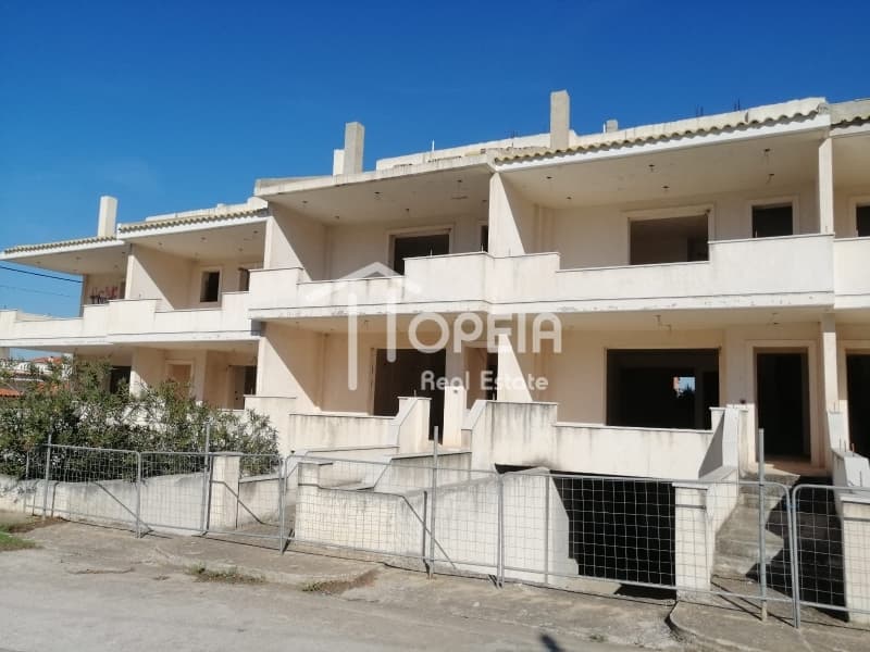 House in Kefleika, Kalivia Thorikou — Photo 4 of 17