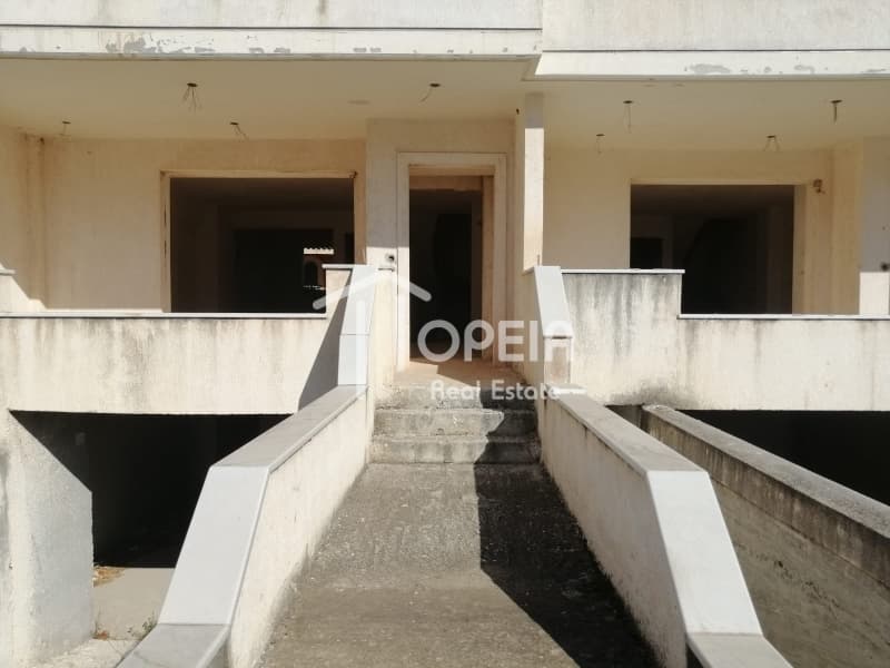 House in Kefleika, Kalivia Thorikou — Photo 2 of 17