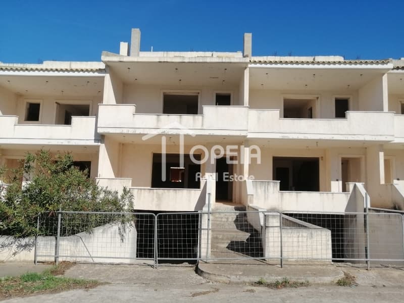 House in Kefleika, Kalivia Thorikou — Photo 3 of 17