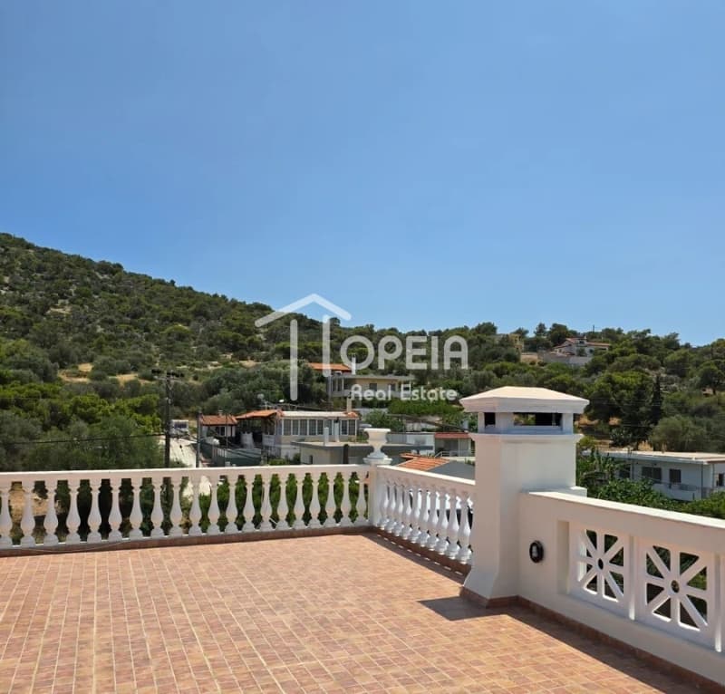 House in Galazia akti, Kalivia Thorikou — Photo 6 of 23