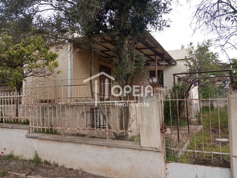 House in Lofos Kselaftaki, Kalivia Thorikou — Photo 2 of 5
