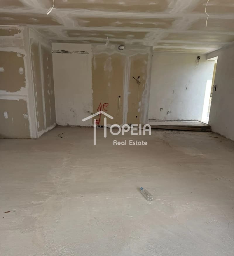 Apartment in Kalivia, Kalivia Thorikou — Photo 3 of 21