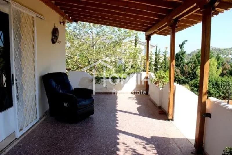 House in Agia Marina, Koropi — Photo 1 of 8