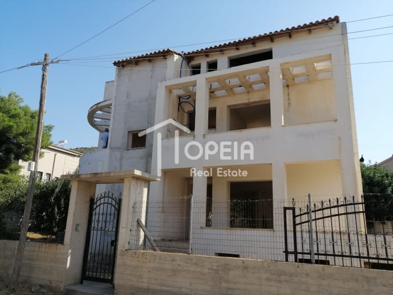 House in Galazia akti, Kalivia Thorikou — Photo 1 of 30
