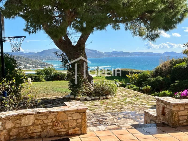 House in Agia Marina, Vari - Varkiza — Photo 1 of 23