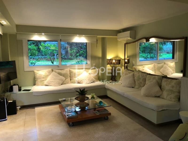 Apartment in Center, Vouliagmeni — Photo 1 of 30