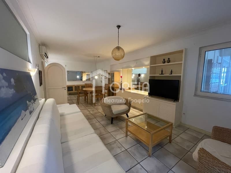 Apartment in Center, Vouliagmeni — Photo 1 of 26