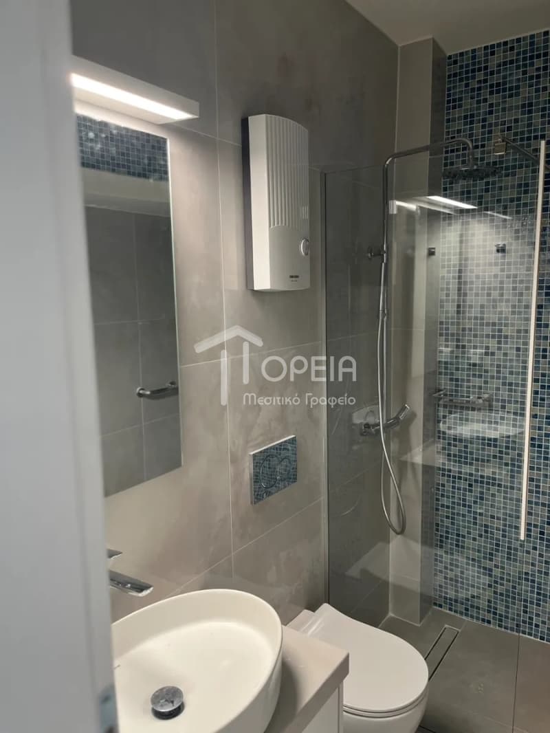 Apartment in Center, Vouliagmeni — Photo 3 of 12