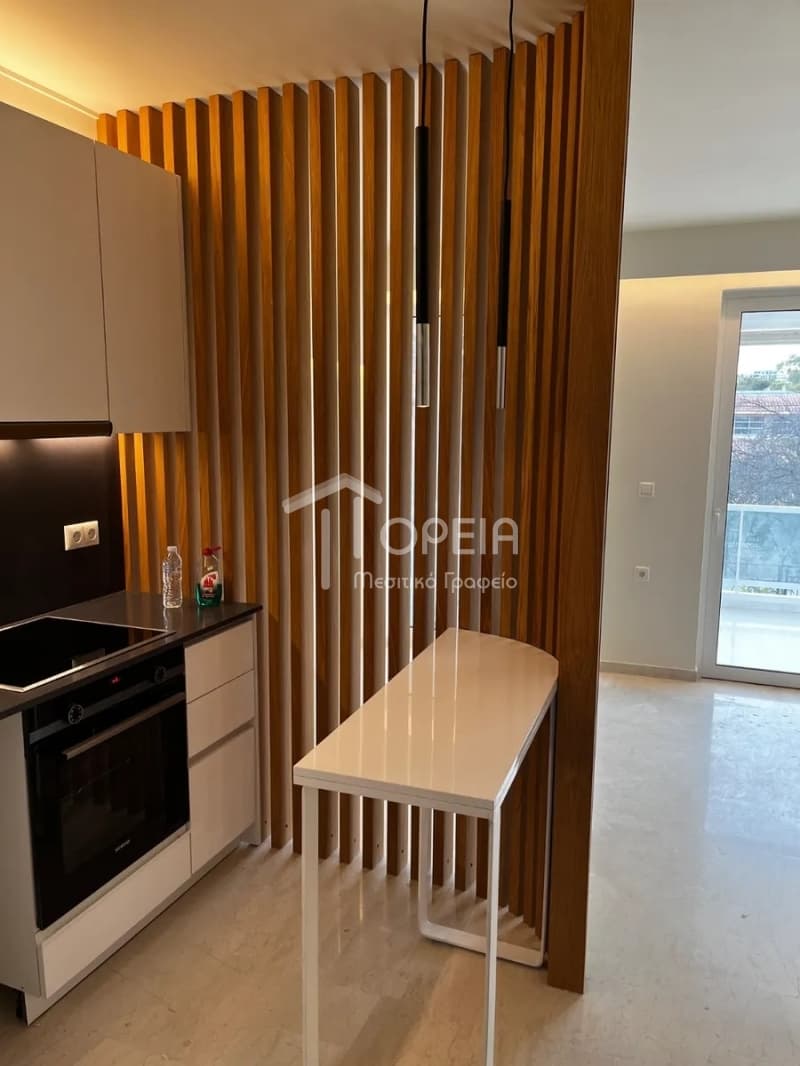 Apartment in Center, Vouliagmeni — Photo 1 of 12