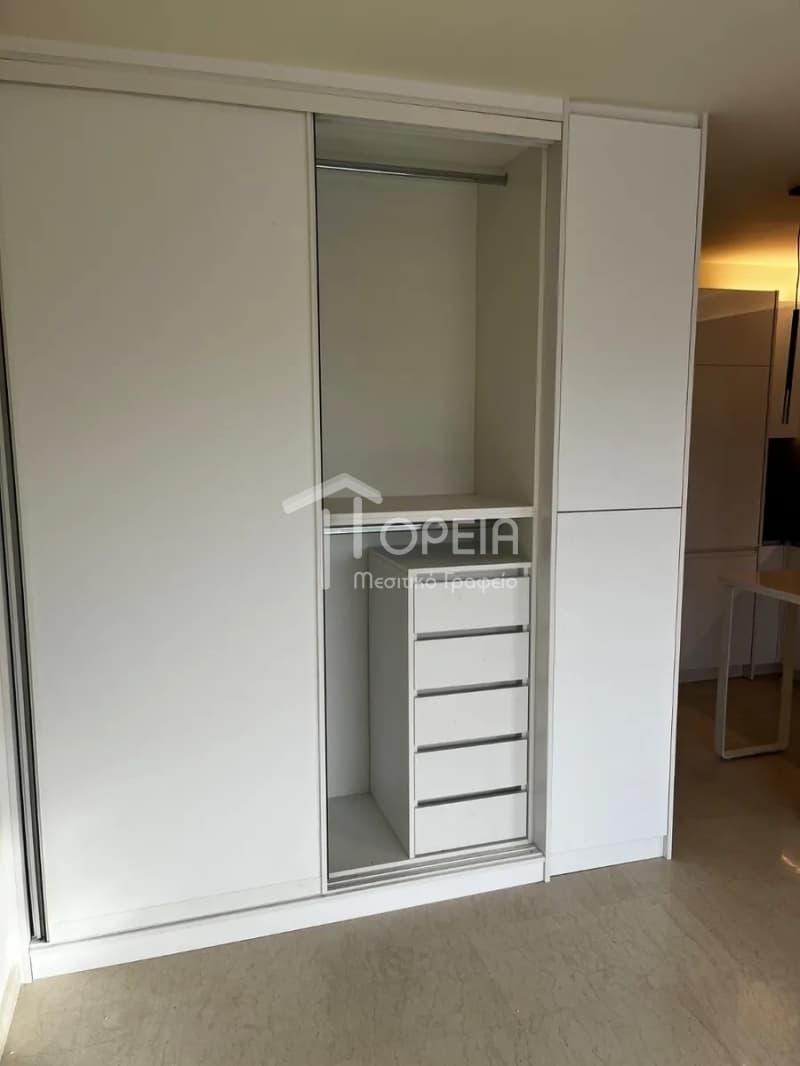 Apartment in Center, Vouliagmeni — Photo 8 of 12
