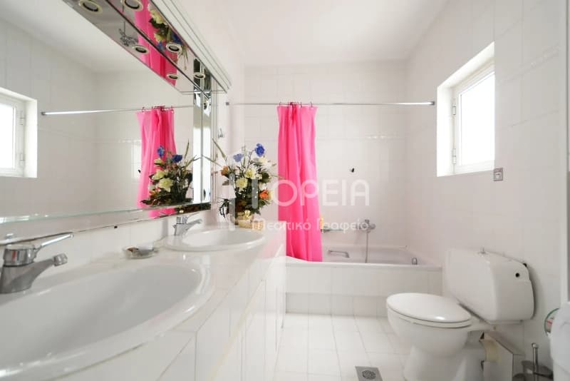 Apartment in Evryali, Voula — Photo 4 of 23