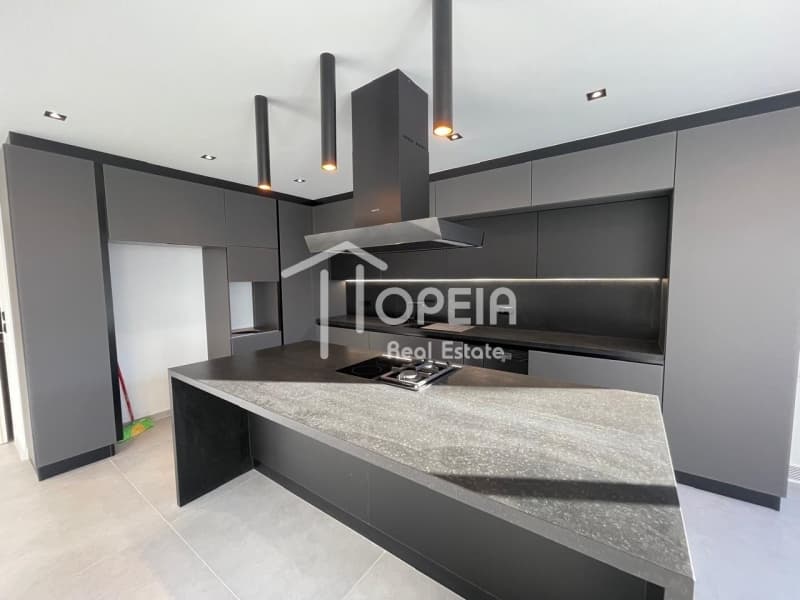House in Dikigorika, Voula — Photo 2 of 29
