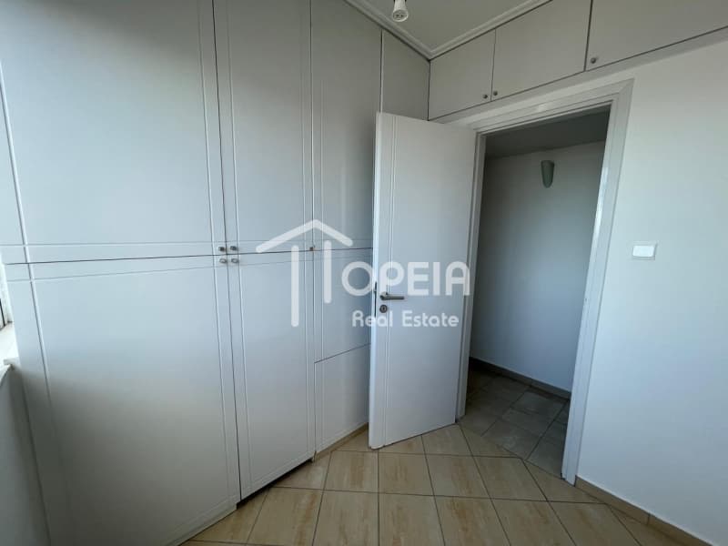 Apartment in Pirnari, Glyfada — Photo 11 of 30
