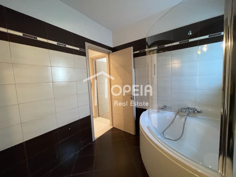 Apartment in Pirnari, Glyfada — Photo 14 of 22