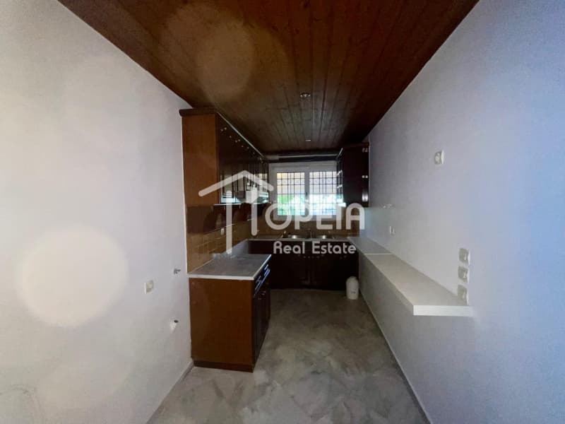 Apartment in Pigadakia, Vouliagmeni — Photo 12 of 23