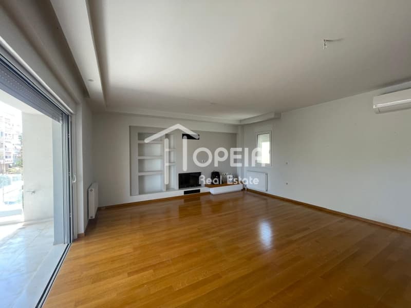 Apartment in Evryali, Voula — Photo 2 of 27