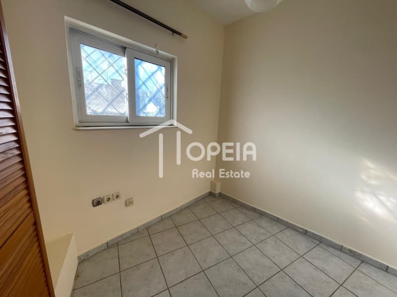 Apartment in Pigadakia, Vouliagmeni — Photo 11 of 17
