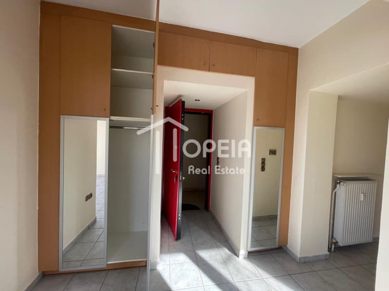 Apartment in Pigadakia, Vouliagmeni — Photo 7 of 17
