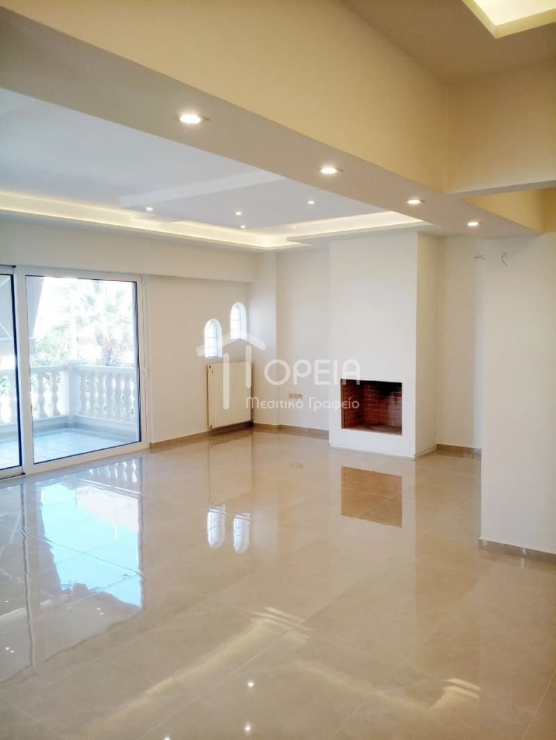 Apartment in Aigli, Glyfada — Photo 1 of 8