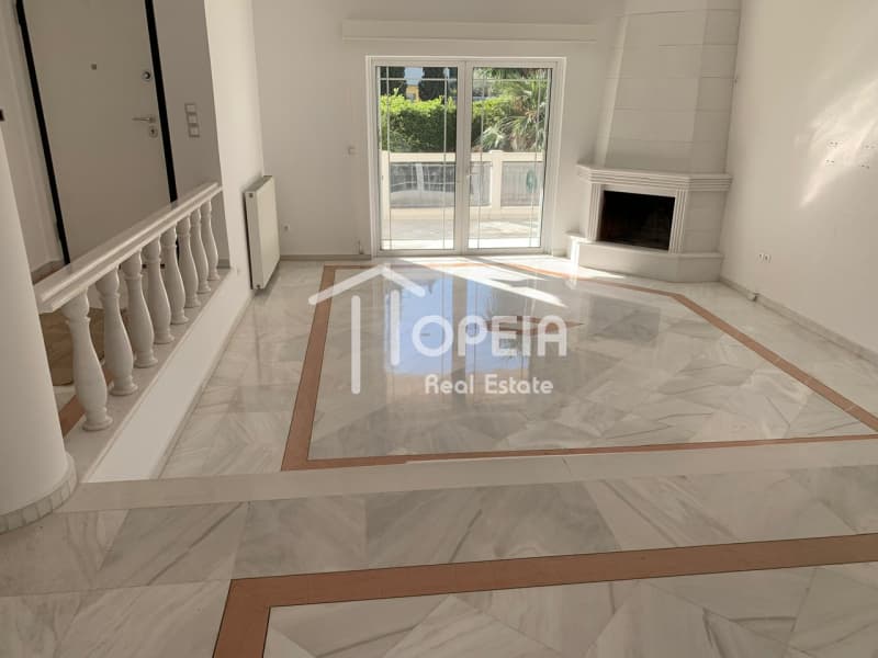 Apartment in Aixoni, Glyfada — Photo 1 of 23
