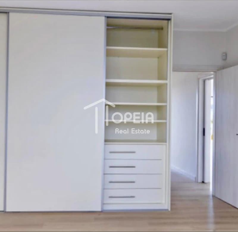Apartment in Pirnari, Glyfada — Photo 10 of 17