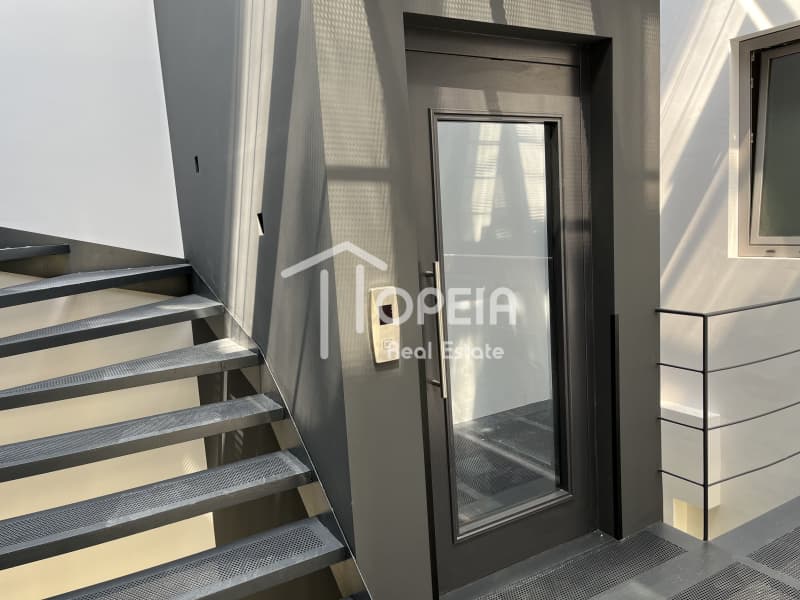 House in Pirnari, Glyfada — Photo 17 of 29