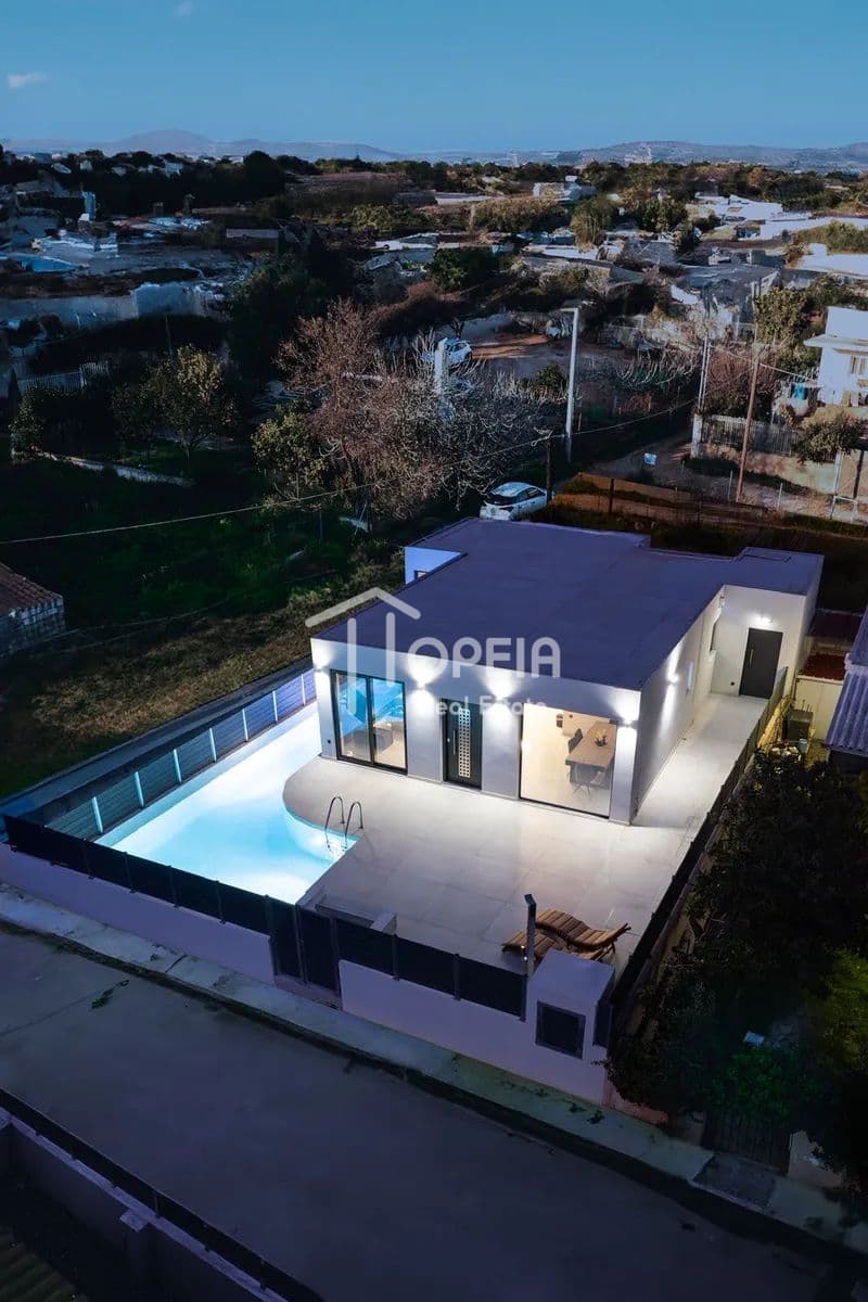 House in Kalivia, Kalivia Thorikou — Photo 9 of 11