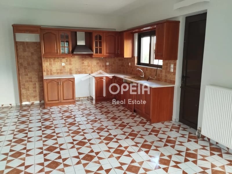 Apartment in Paliokamariza, Lavrio — Photo 1 of 11