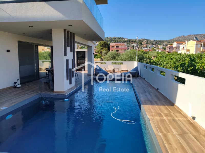 House in Porto Rafti, Vravrona — Photo 1 of 24